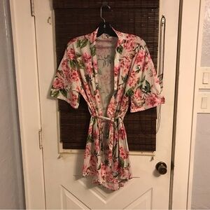 Show me your Mumu Short floral robe